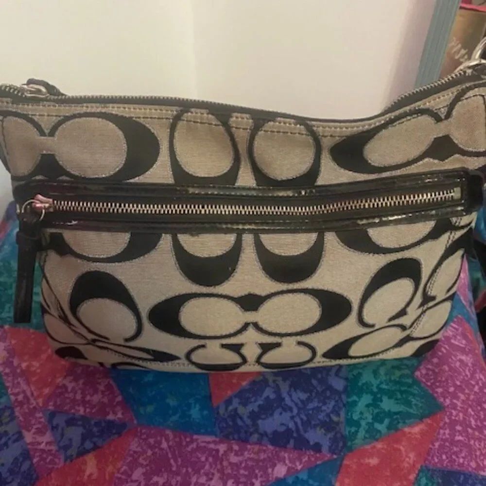 Coach Gray/Black Canvas #22456 patent leather handle straps